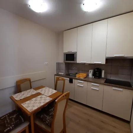 Zöld Béka Panoráma Wellness I. *