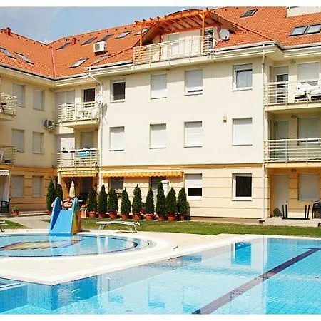 Zöld Béka Panoráma Wellness I. Appart hôtel